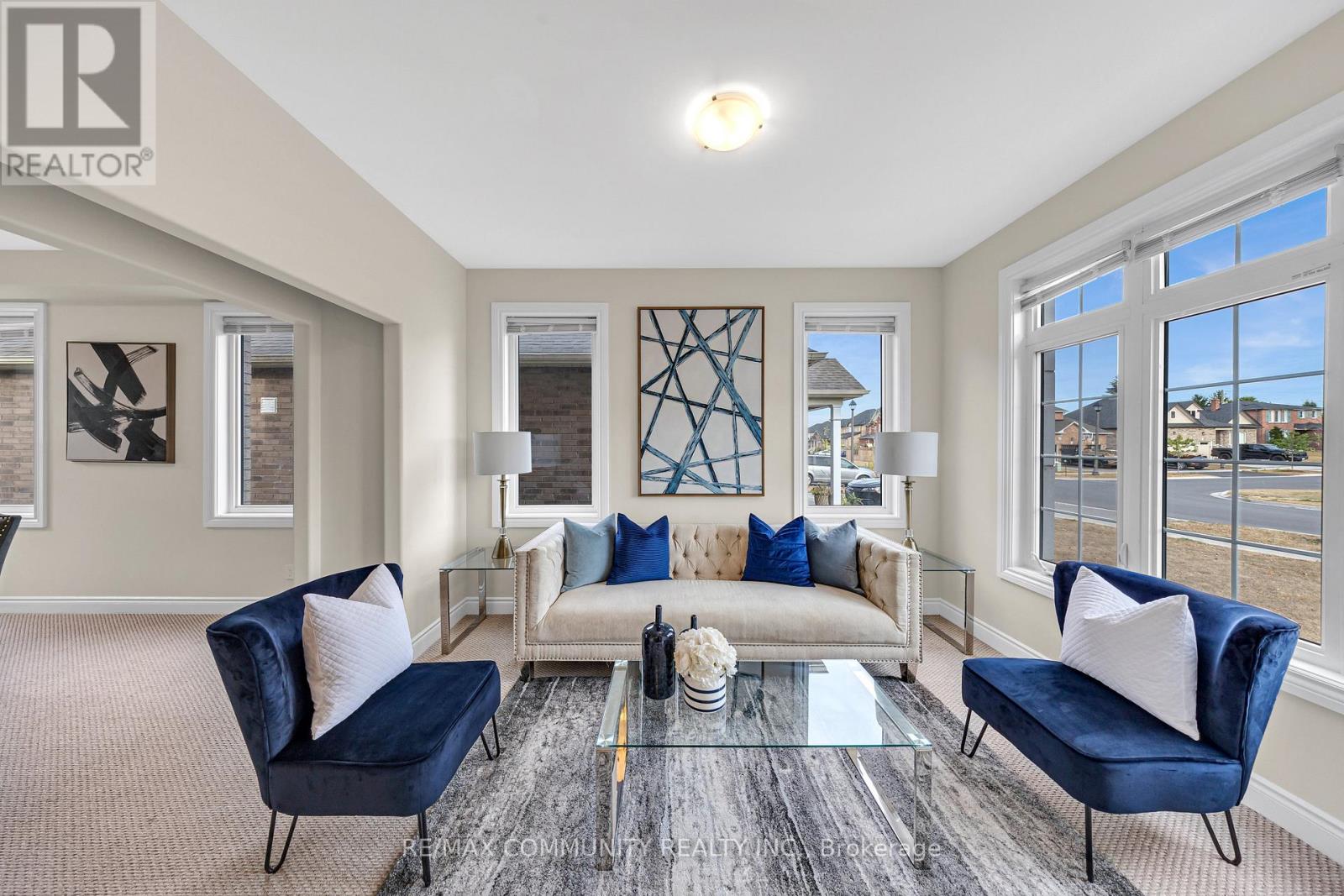 78 Alcorn Drive, Kawartha Lakes (Lindsay), Ontario  K9V 0M8 - Photo 4 - X12513556