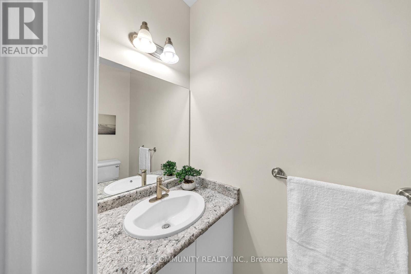 78 Alcorn Drive, Kawartha Lakes (Lindsay), Ontario  K9V 0M8 - Photo 8 - X12513556