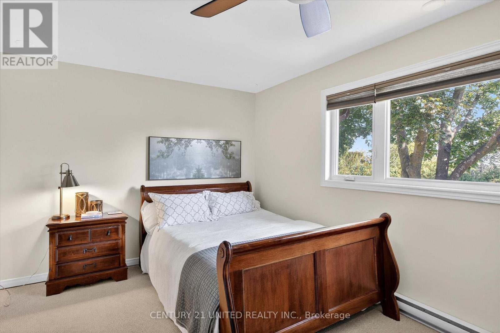 8 Oakwood Crescent, Peterborough (Monaghan Ward 2), Ontario  K9J 1N3 - Photo 16 - X12514050