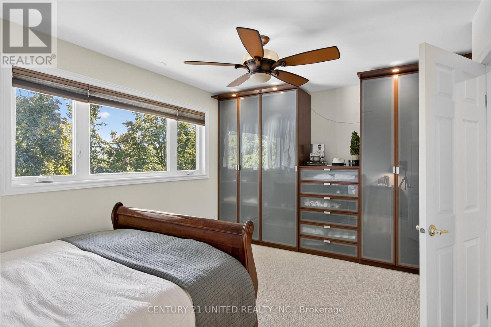 8 Oakwood Crescent, Peterborough (Monaghan Ward 2), Ontario  K9J 1N3 - Photo 18 - X12514050