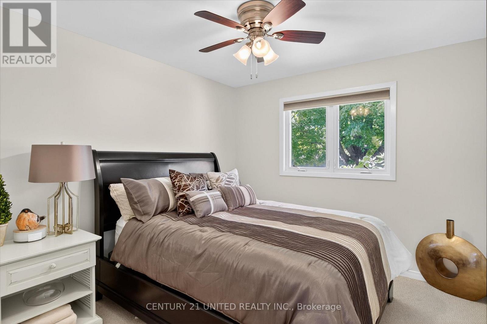 8 Oakwood Crescent, Peterborough (Monaghan Ward 2), Ontario  K9J 1N3 - Photo 20 - X12514050