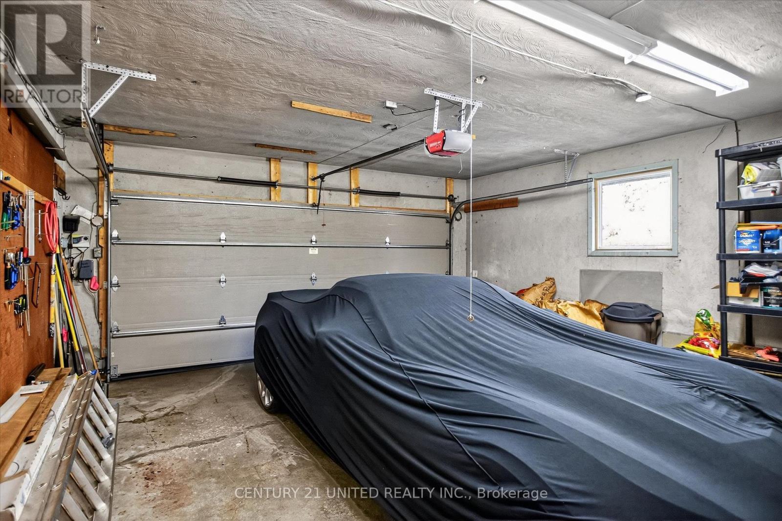 8 Oakwood Crescent, Peterborough (Monaghan Ward 2), Ontario  K9J 1N3 - Photo 23 - X12514050