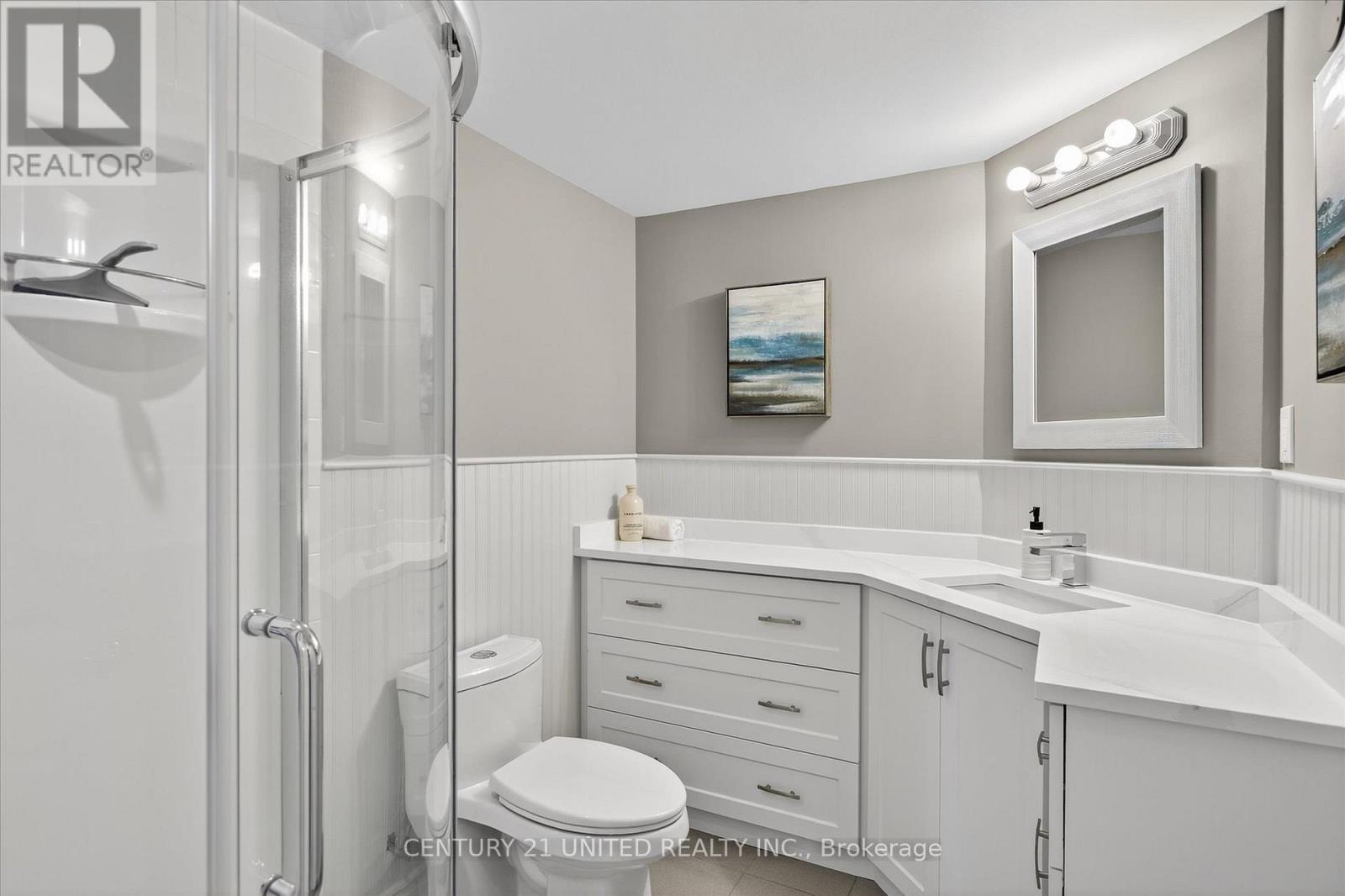 8 Oakwood Crescent, Peterborough (Monaghan Ward 2), Ontario  K9J 1N3 - Photo 38 - X12514050