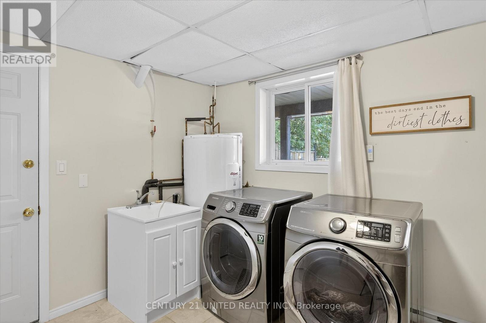 8 Oakwood Crescent, Peterborough (Monaghan Ward 2), Ontario  K9J 1N3 - Photo 39 - X12514050