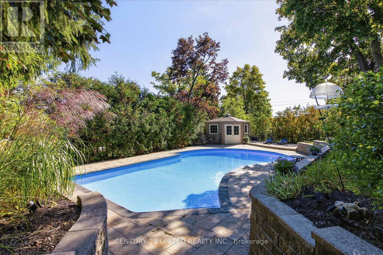 8 Oakwood Crescent, Peterborough (Monaghan Ward 2), Ontario  K9J 1N3 - Photo 41 - X12514050