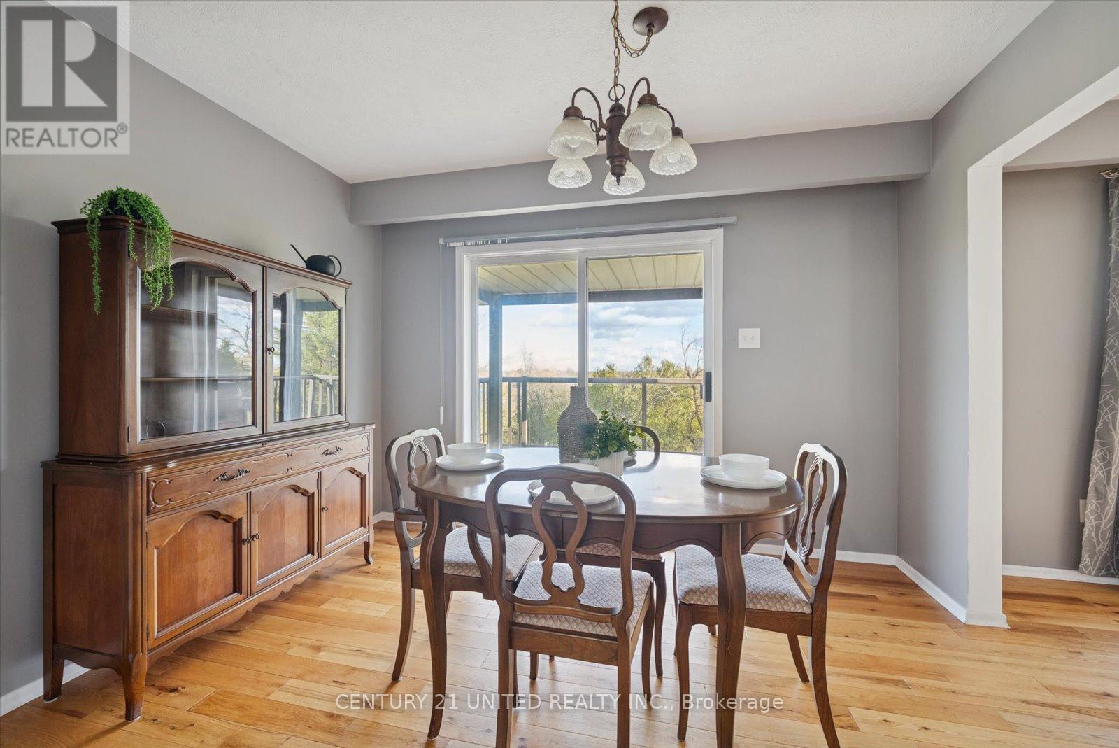 1551 Cherryhill Road, Peterborough (Monaghan Ward 2), Ontario  K9K 1A7 - Photo 11 - X12514352