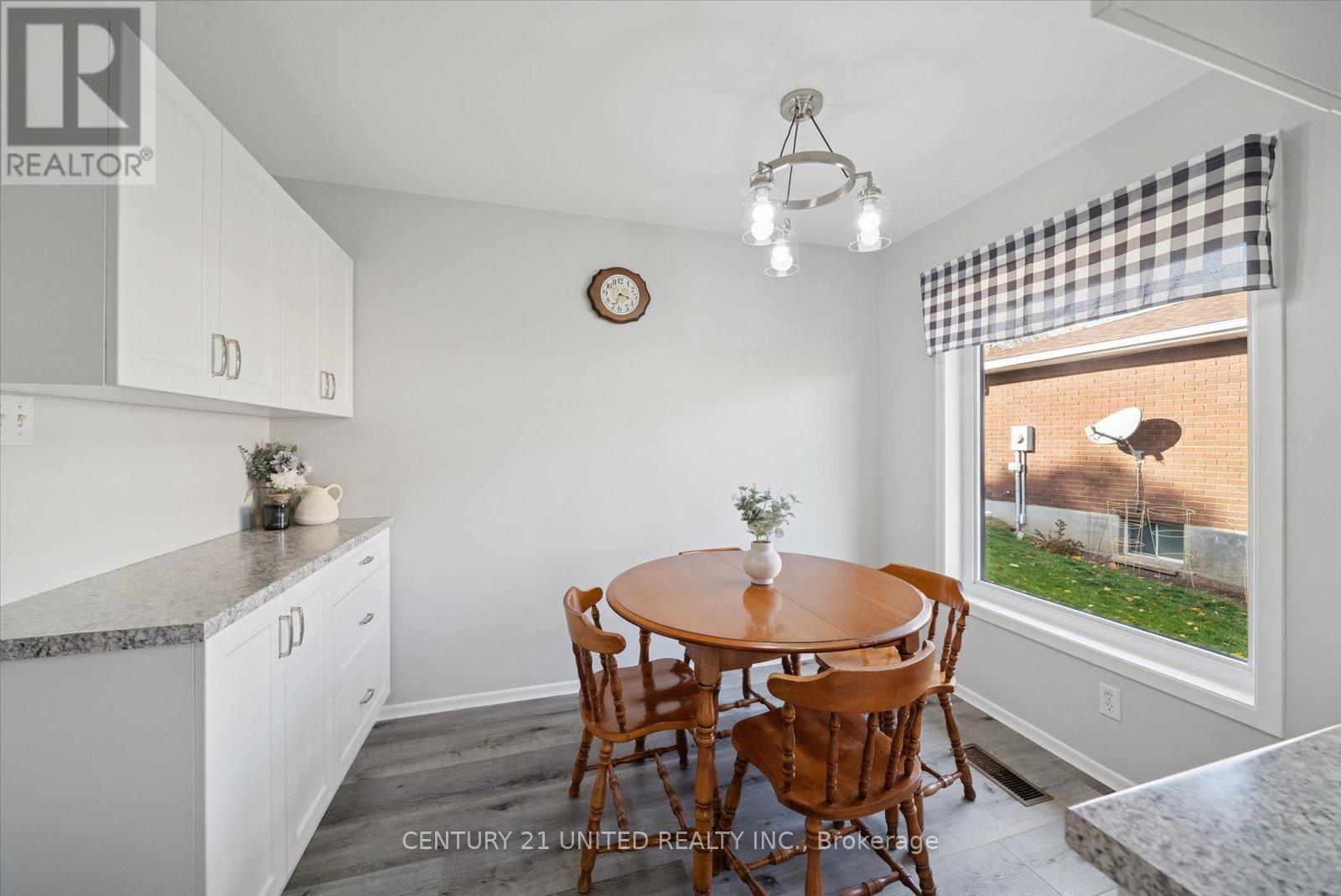 1551 Cherryhill Road, Peterborough (Monaghan Ward 2), Ontario  K9K 1A7 - Photo 17 - X12514352