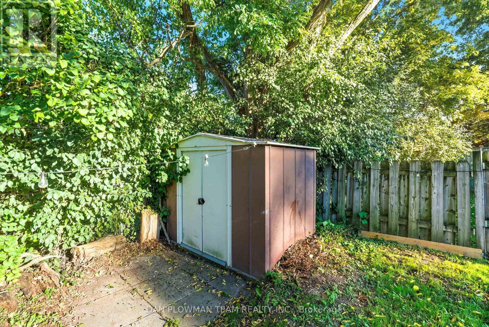 46 Alexander Avenue, Peterborough (Monaghan Ward 2), Ontario  K9J 6B4 - Photo 31 - X12514544