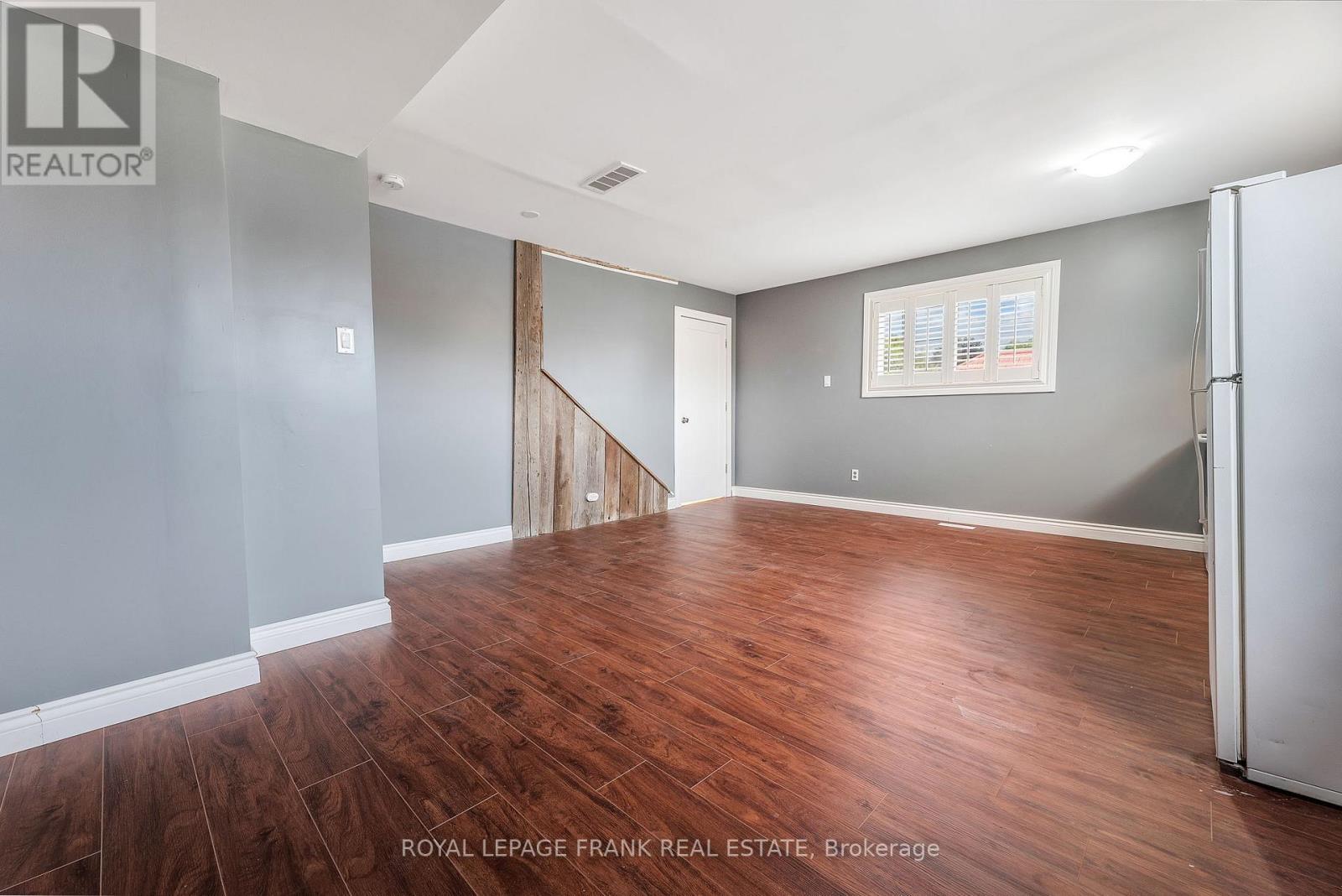 11 Mary Street E, Kawartha Lakes (Omemee), Ontario  K0L 2W0 - Photo 12 - X12514812