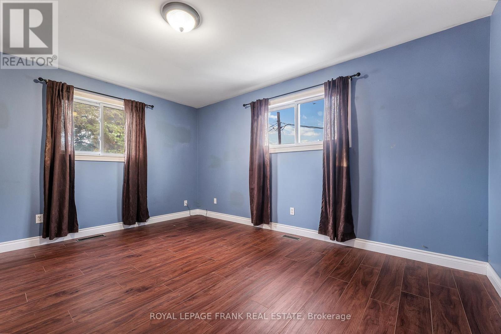 11 Mary Street E, Kawartha Lakes (Omemee), Ontario  K0L 2W0 - Photo 27 - X12514812