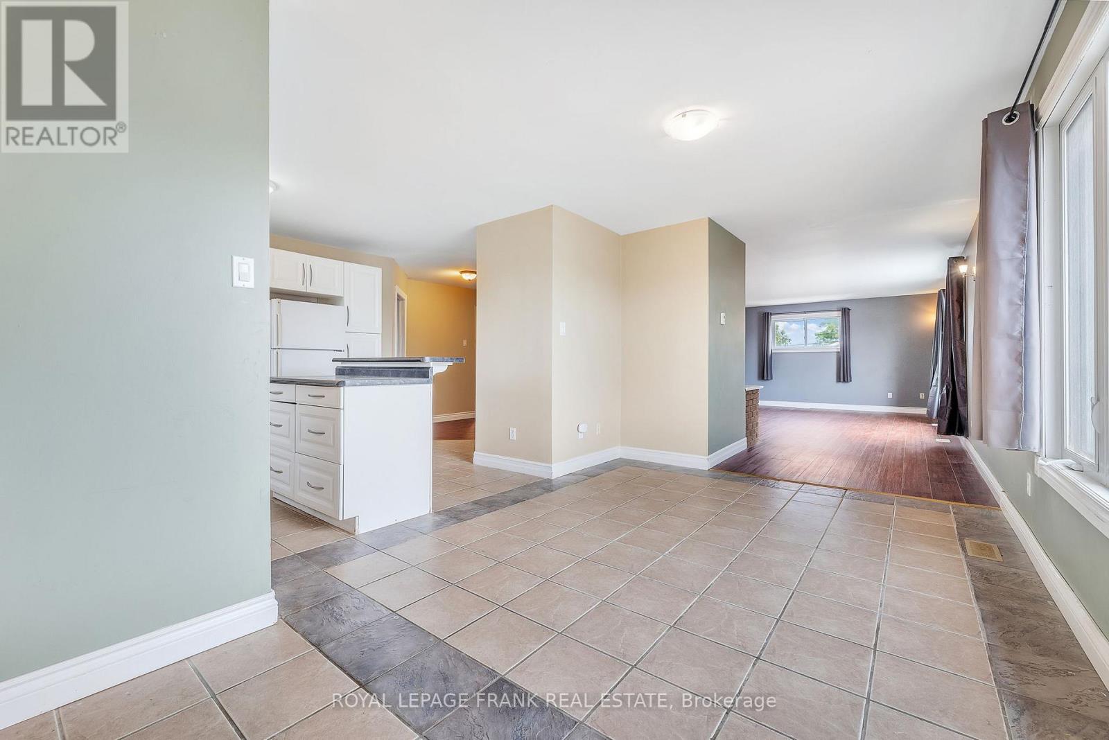 11 Mary Street E, Kawartha Lakes (Omemee), Ontario  K0L 2W0 - Photo 36 - X12514812