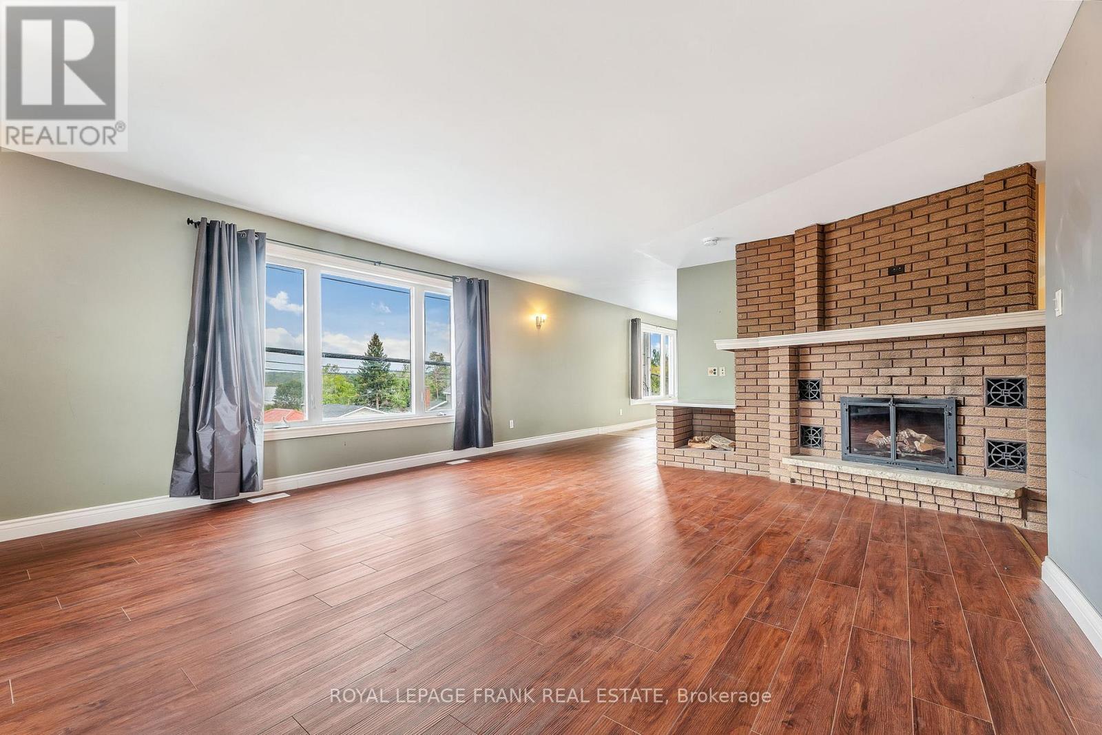 11 Mary Street E, Kawartha Lakes (Omemee), Ontario  K0L 2W0 - Photo 39 - X12514812