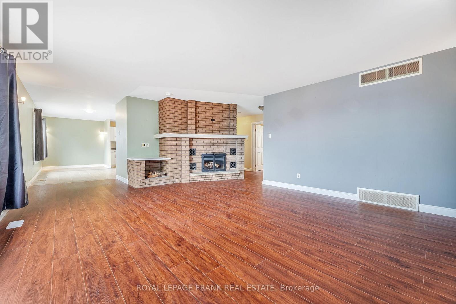 11 Mary Street E, Kawartha Lakes (Omemee), Ontario  K0L 2W0 - Photo 40 - X12514812