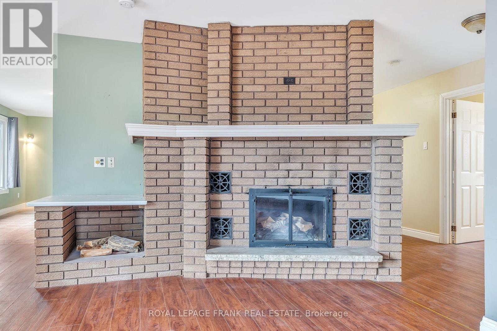 11 Mary Street E, Kawartha Lakes (Omemee), Ontario  K0L 2W0 - Photo 41 - X12514812