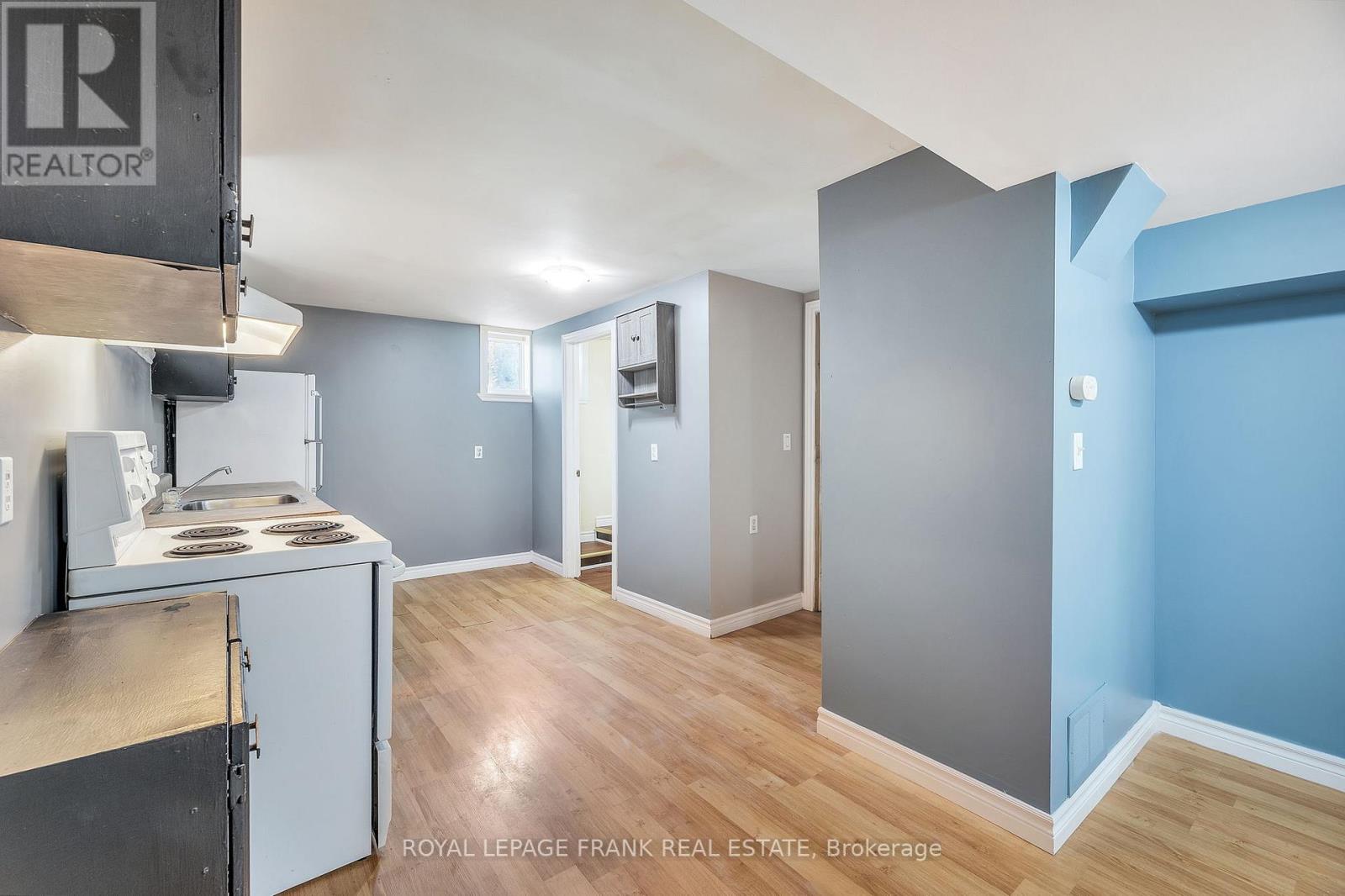 11 Mary Street E, Kawartha Lakes (Omemee), Ontario  K0L 2W0 - Photo 46 - X12514812