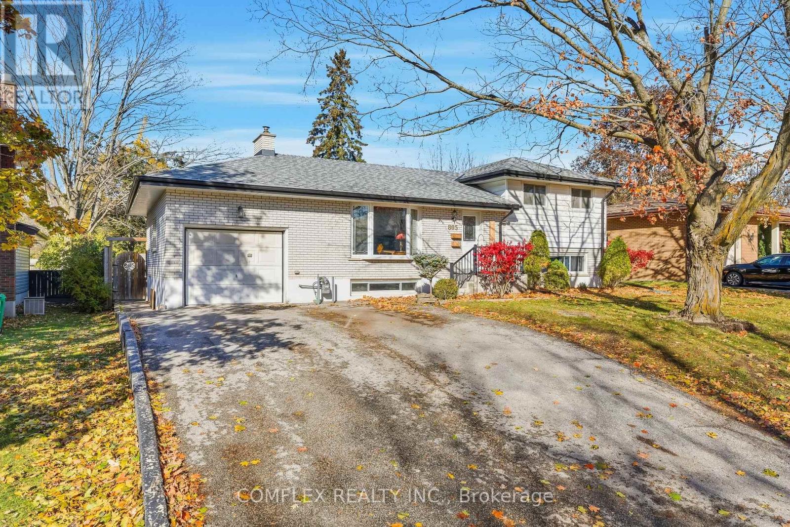 805 Highland Court, Peterborough (Northcrest Ward 5), Ontario  K9H 5K1 - Photo 2 - X12515754