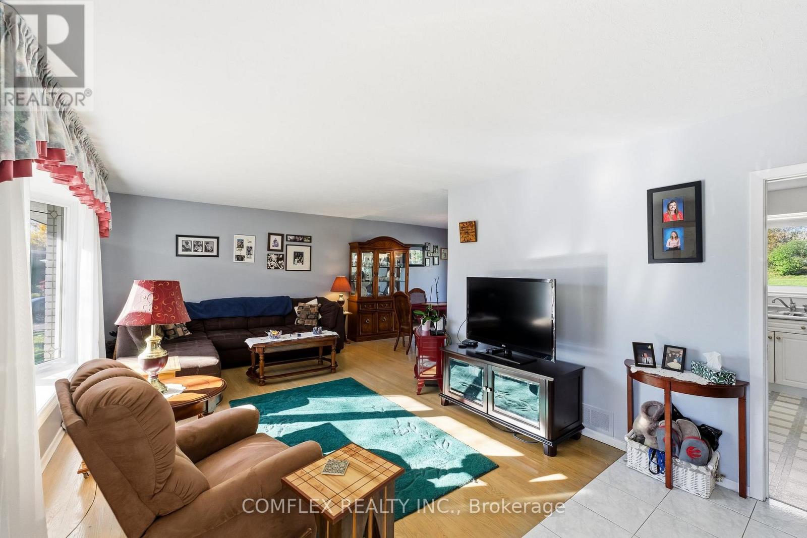 805 Highland Court, Peterborough (Northcrest Ward 5), Ontario  K9H 5K1 - Photo 9 - X12515754