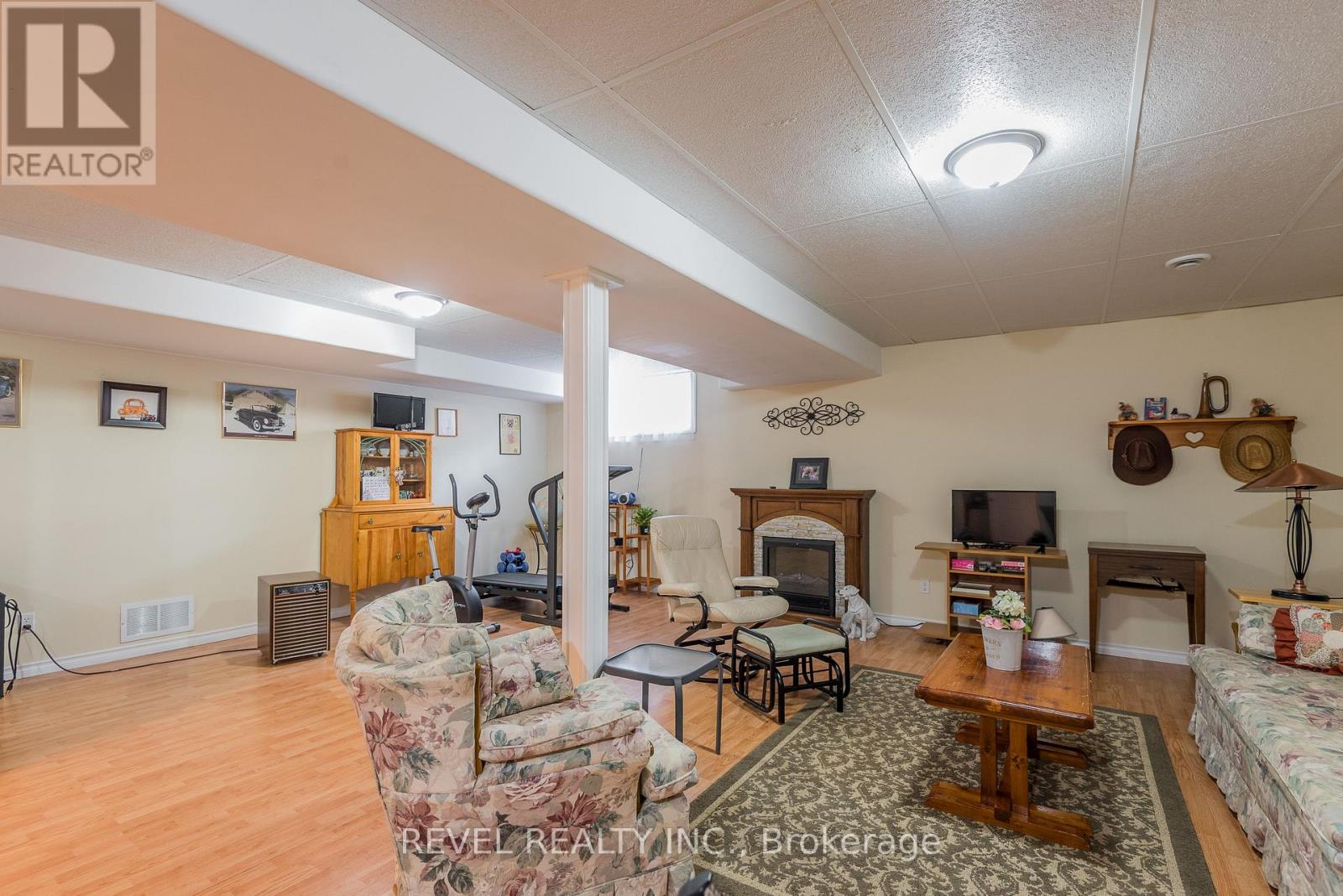 89 Laurent Boulevard, Kawartha Lakes (Lindsay), Ontario  K9V 0G9 - Photo 22 - X12516510