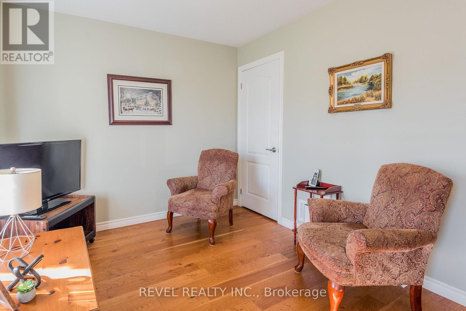 89 Laurent Boulevard, Kawartha Lakes (Lindsay), Ontario  K9V 0G9 - Photo 3 - X12516510