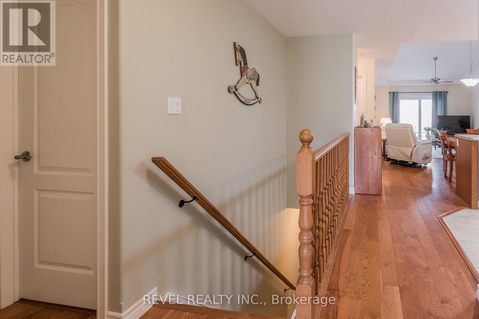 89 Laurent Boulevard, Kawartha Lakes (Lindsay), Ontario  K9V 0G9 - Photo 5 - X12516510