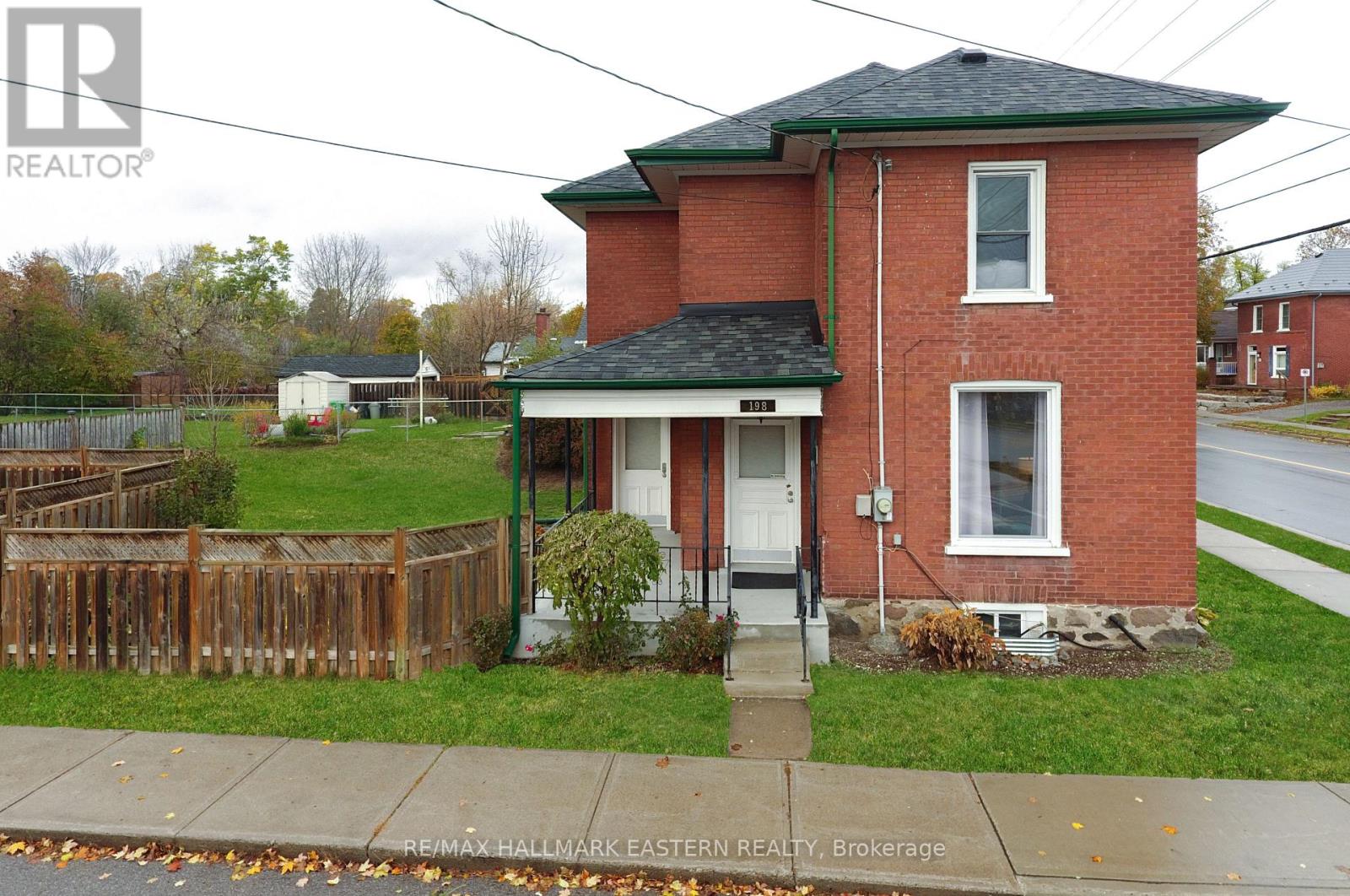 198 HAZLITT STREET, peterborough (ashburnham ward 4), Ontario