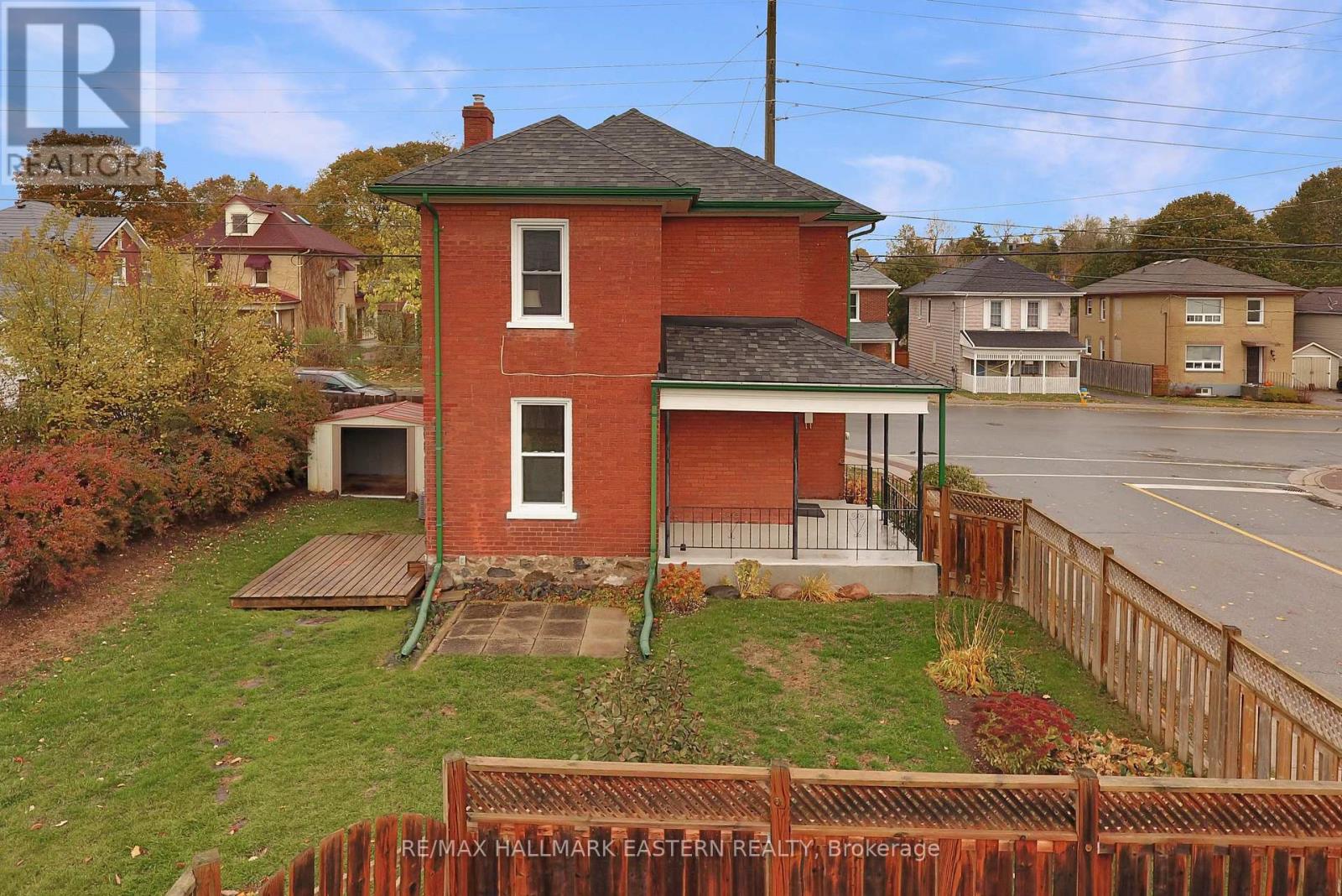 198 Hazlitt Street, Peterborough (Ashburnham Ward 4), Ontario  K9H 1L7 - Photo 3 - X12516516