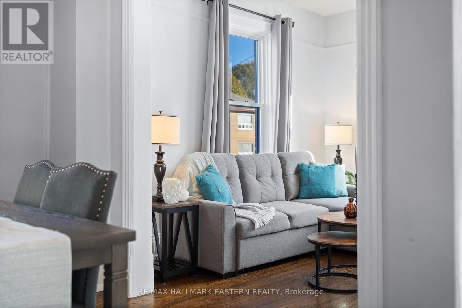 198 Hazlitt Street, Peterborough (Ashburnham Ward 4), Ontario  K9H 1L7 - Photo 5 - X12516516