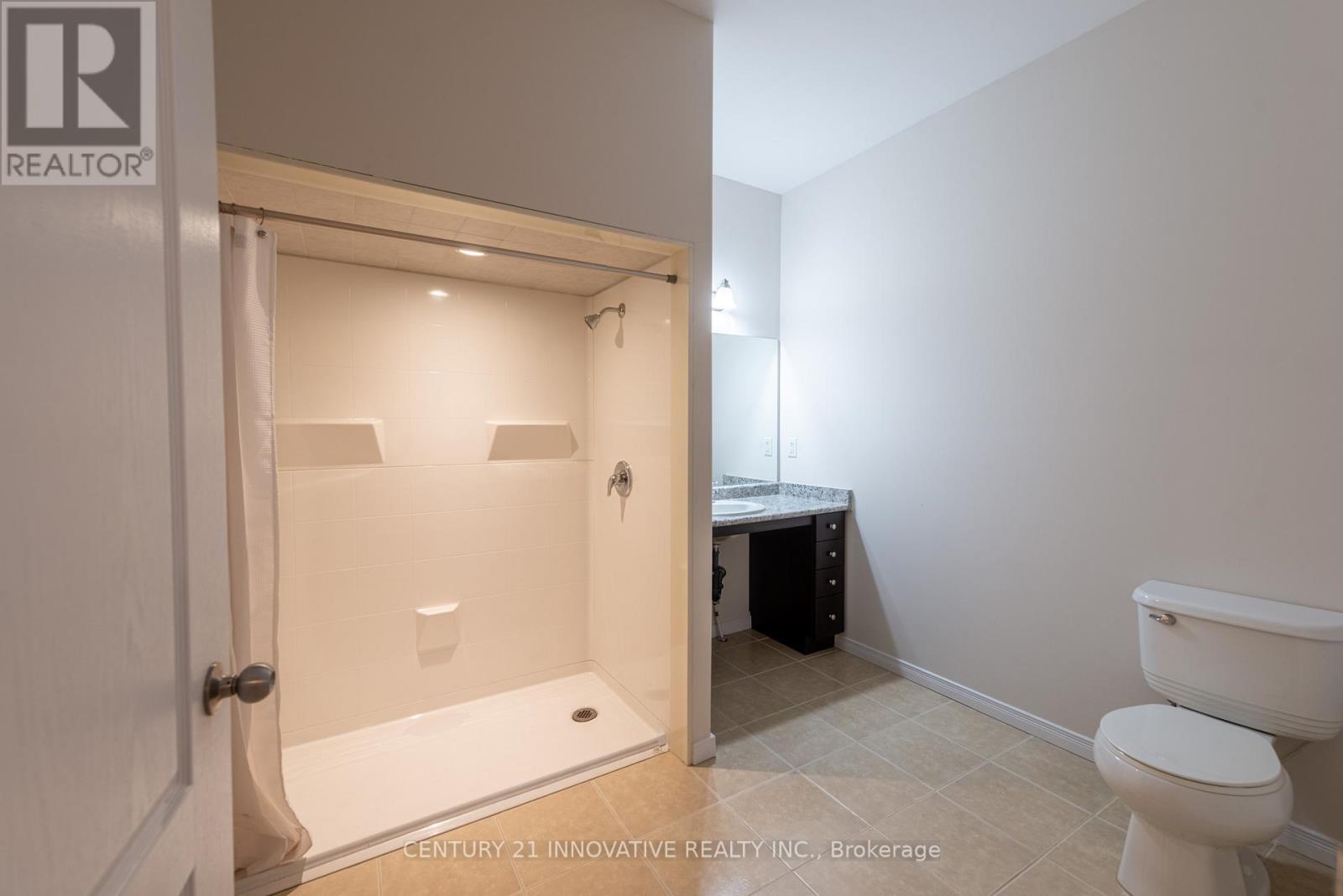 941 Avery Avenue, Peterborough (Monaghan Ward 2), Ontario  K9J 0G9 - Photo 6 - X12516140