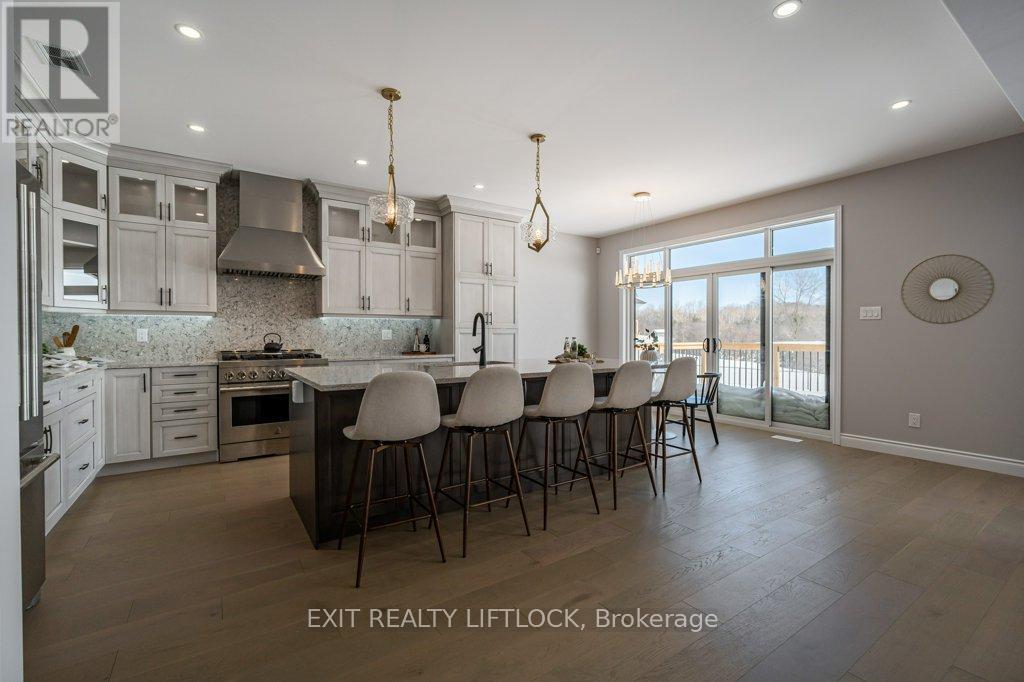 802 Steinberg Court, Peterborough (Monaghan Ward 2), Ontario  K9K 0H7 - Photo 10 - X12516742