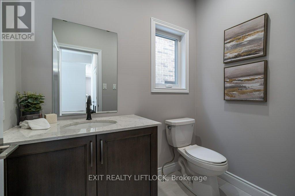 802 Steinberg Court, Peterborough (Monaghan Ward 2), Ontario  K9K 0H7 - Photo 14 - X12516742