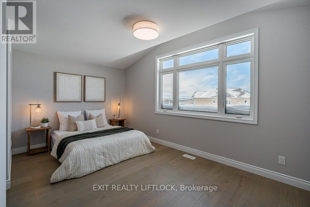 802 Steinberg Court, Peterborough (Monaghan Ward 2), Ontario  K9K 0H7 - Photo 25 - X12516742