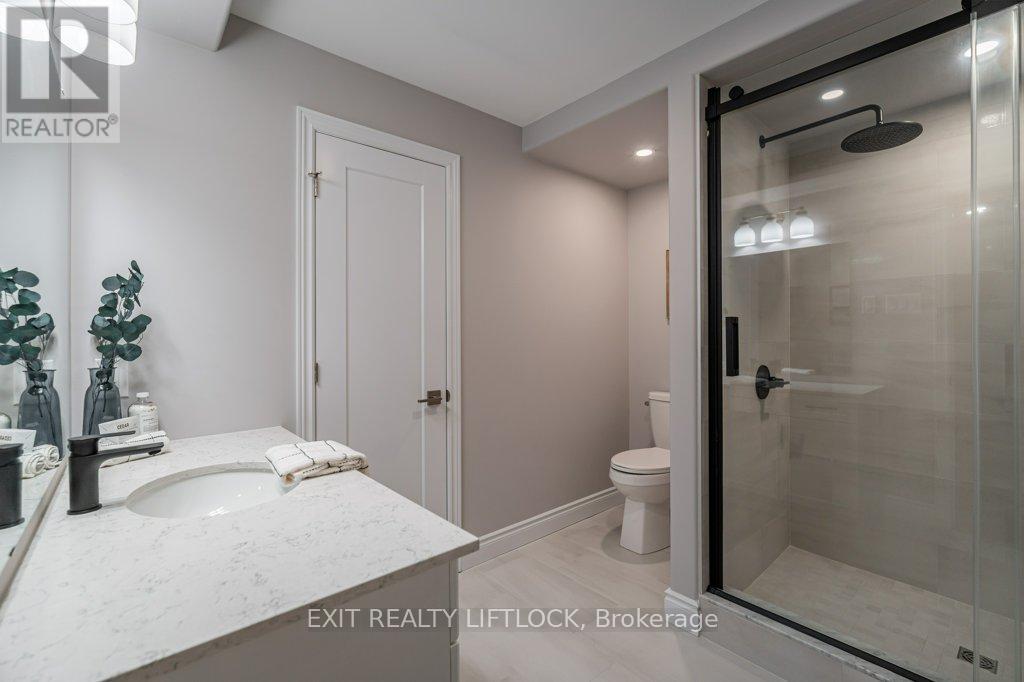 802 Steinberg Court, Peterborough (Monaghan Ward 2), Ontario  K9K 0H7 - Photo 30 - X12516742