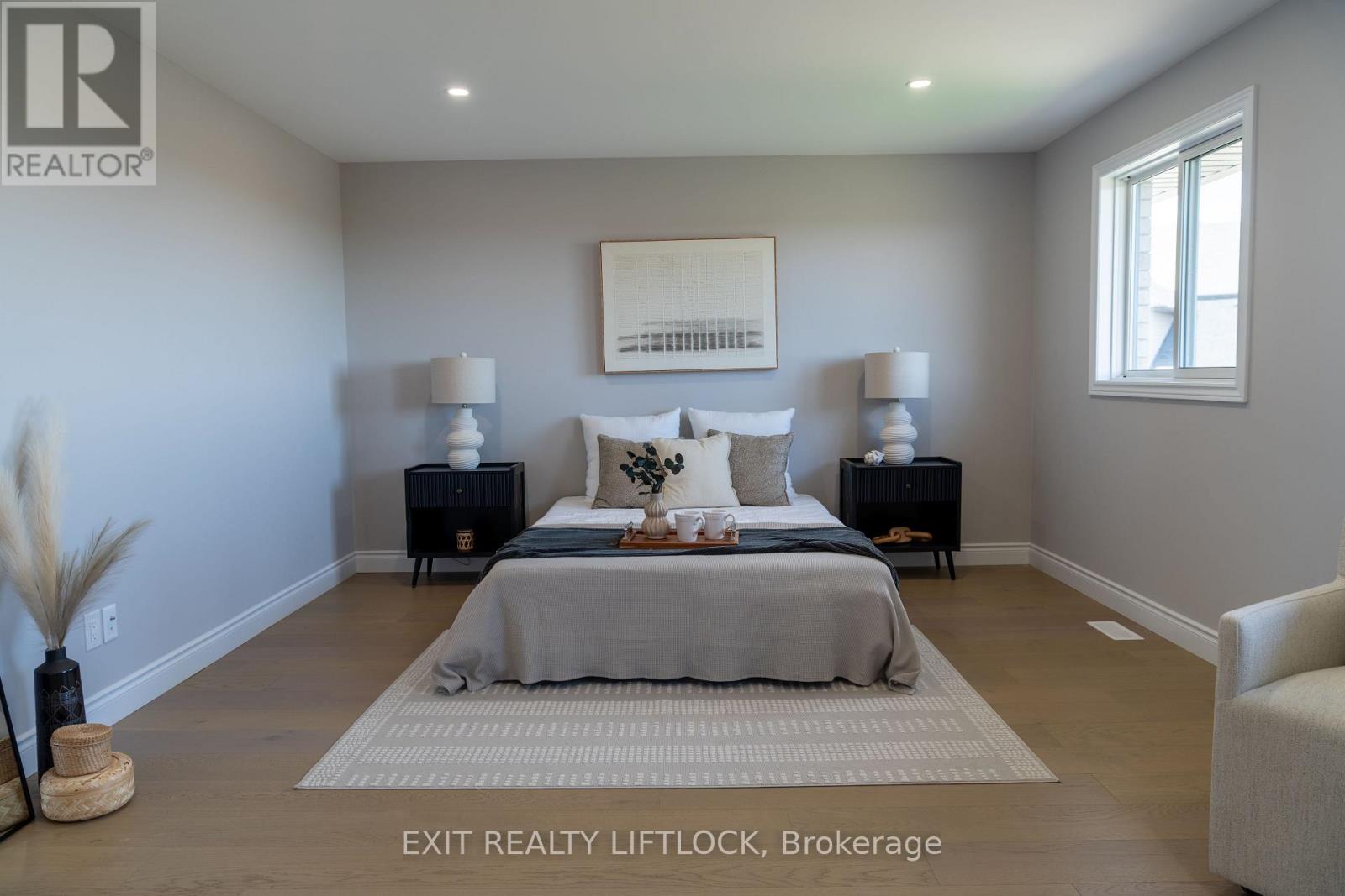 802 Steinberg Court, Peterborough (Monaghan Ward 2), Ontario  K9K 0H7 - Photo 36 - X12516742