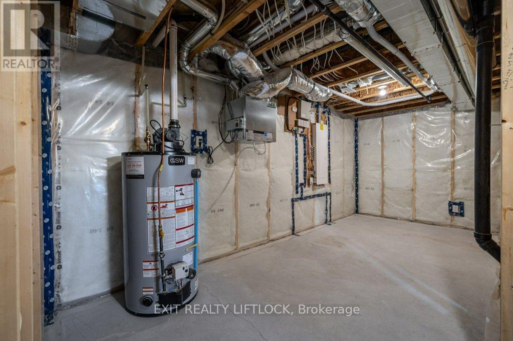 802 Steinberg Court, Peterborough (Monaghan Ward 2), Ontario  K9K 0H7 - Photo 38 - X12516742