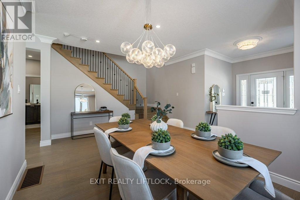 802 Steinberg Court, Peterborough (Monaghan Ward 2), Ontario  K9K 0H7 - Photo 6 - X12516742