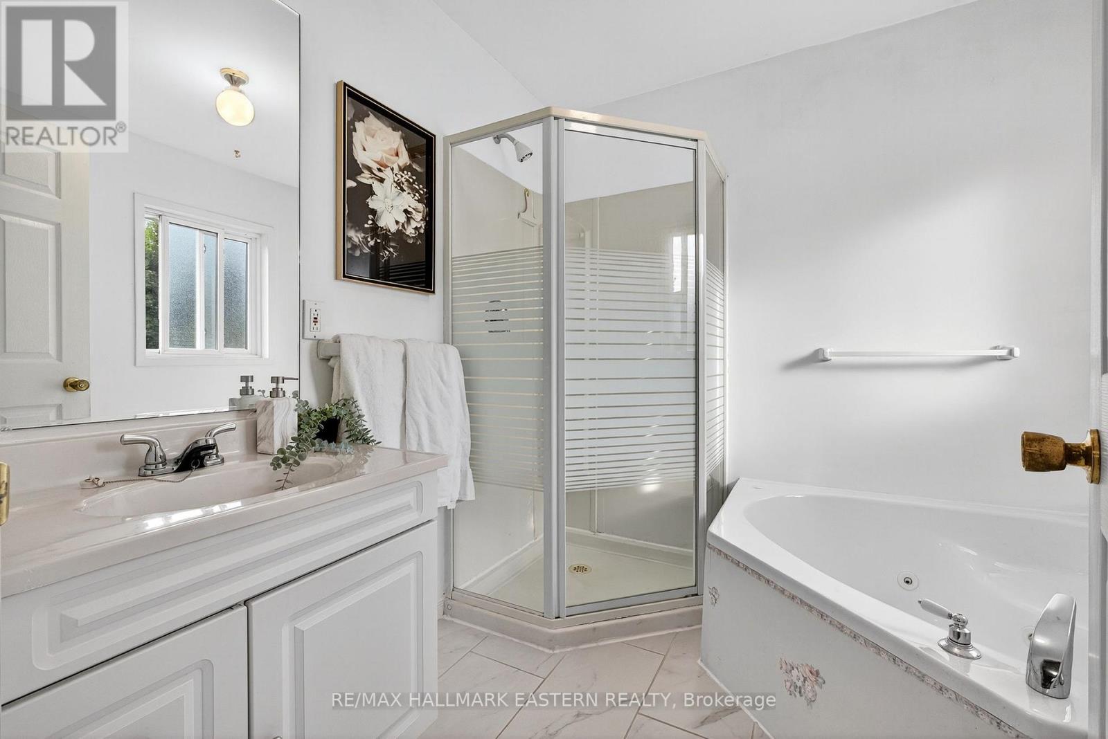 676 Towerhill Road, Peterborough (Northcrest Ward 5), Ontario  K9K 2N2 - Photo 19 - X12516766