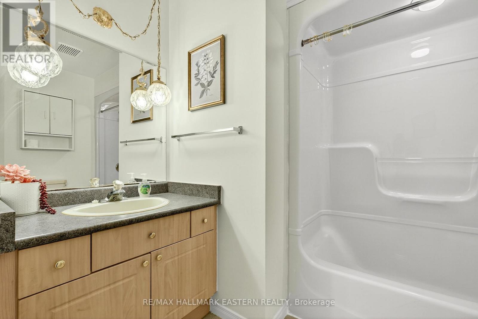 676 Towerhill Road, Peterborough (Northcrest Ward 5), Ontario  K9K 2N2 - Photo 24 - X12516766