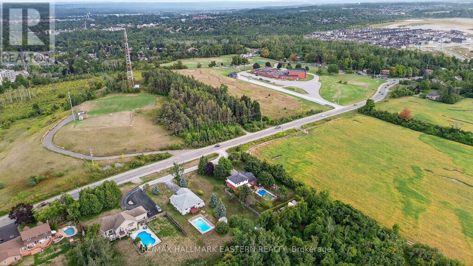 676 Towerhill Road, Peterborough (Northcrest Ward 5), Ontario  K9K 2N2 - Photo 43 - X12516766