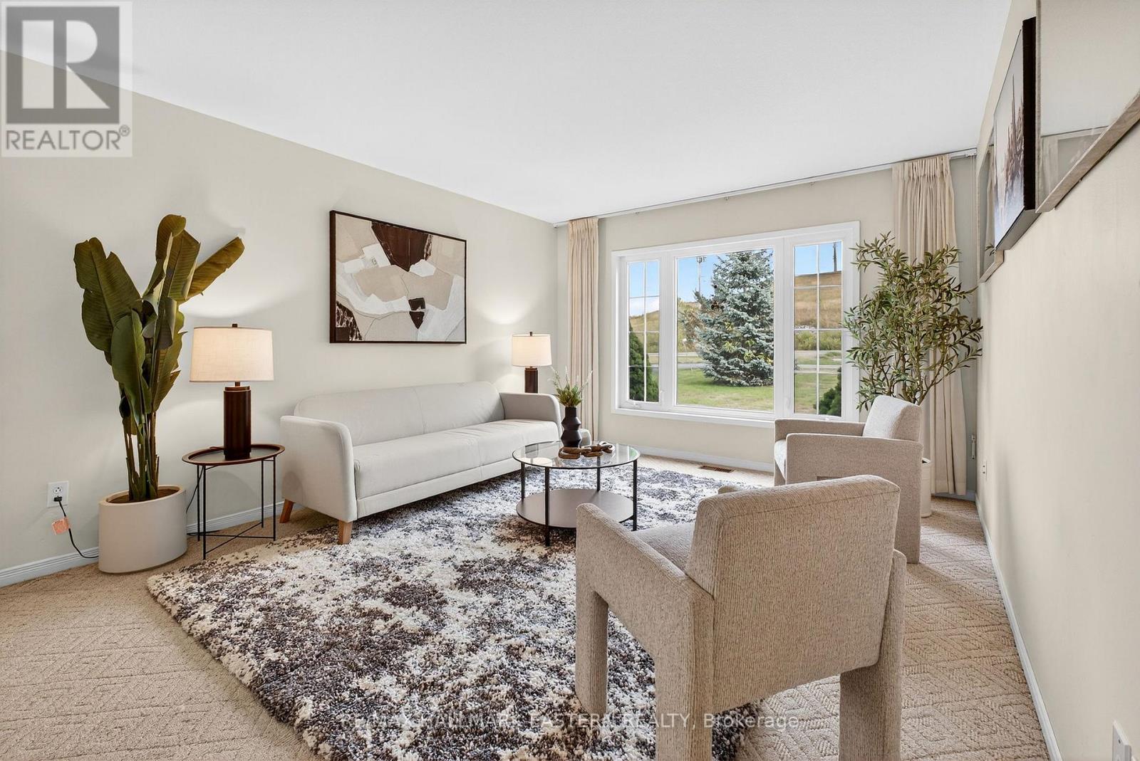 676 Towerhill Road, Peterborough (Northcrest Ward 5), Ontario  K9K 2N2 - Photo 6 - X12516766