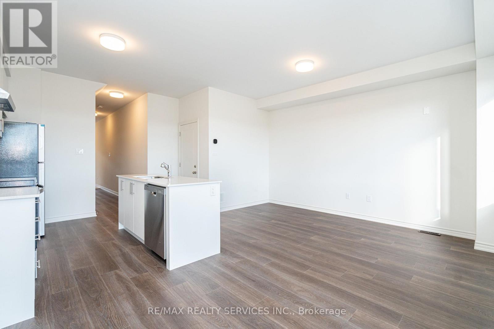 123 Sanderson Drive, Kawartha Lakes (Lindsay), Ontario  K9V 0T2 - Photo 16 - X12516616