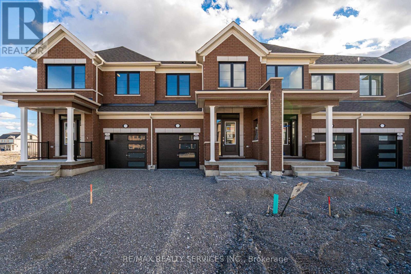 123 Sanderson Drive, Kawartha Lakes (Lindsay), Ontario  K9V 0T2 - Photo 5 - X12516616