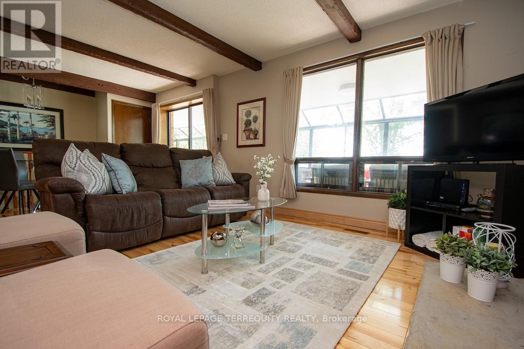 31 Alpine Street, Kawartha Lakes (Ops), Ontario  K9V 4R1 - Photo 16 - X12516744