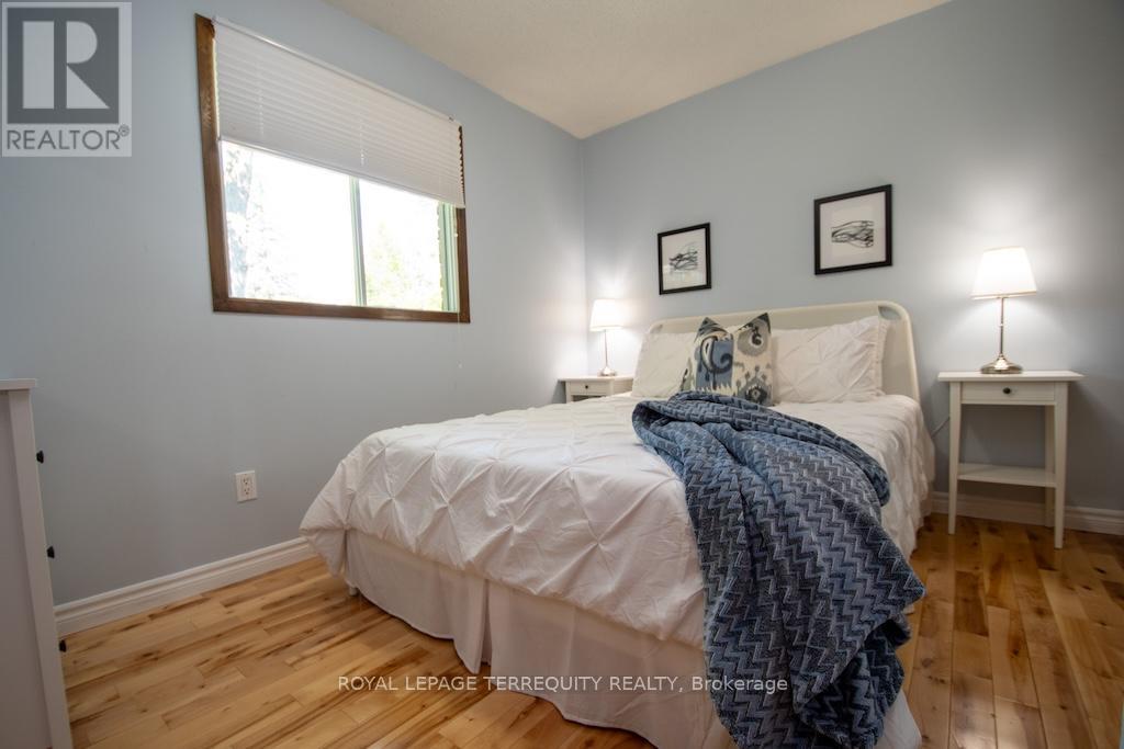 31 Alpine Street, Kawartha Lakes (Ops), Ontario  K9V 4R1 - Photo 26 - X12516744