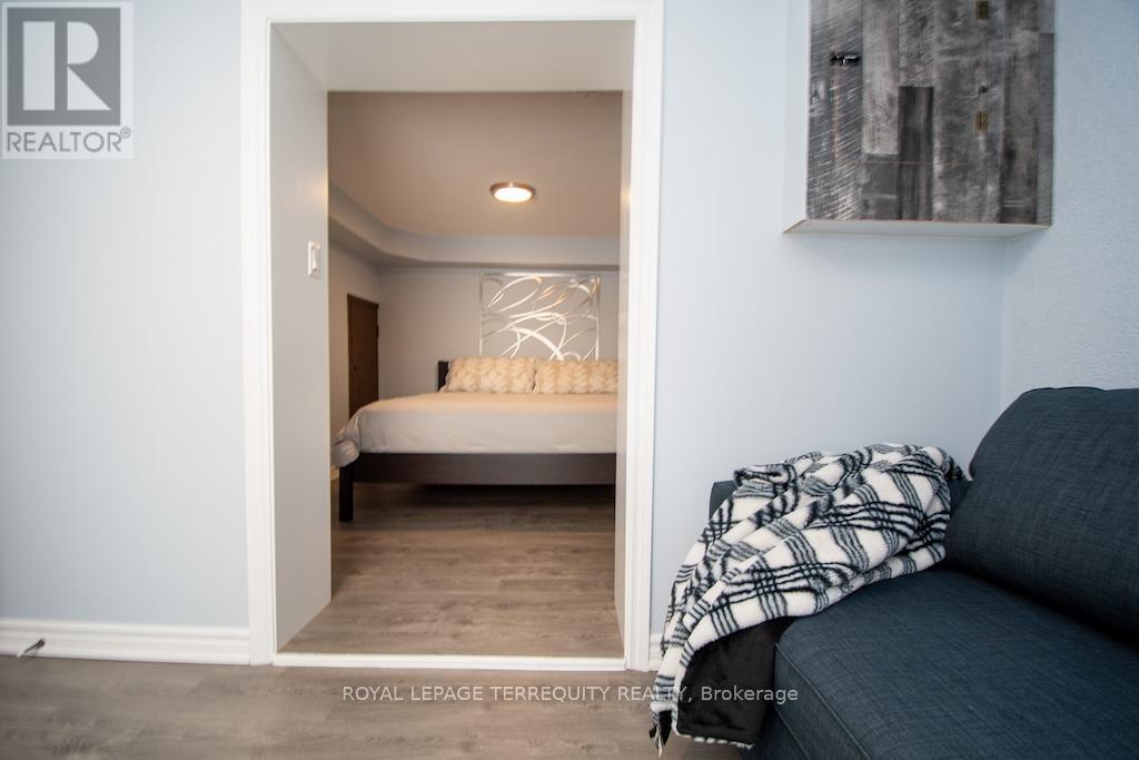 31 Alpine Street, Kawartha Lakes (Ops), Ontario  K9V 4R1 - Photo 40 - X12516744