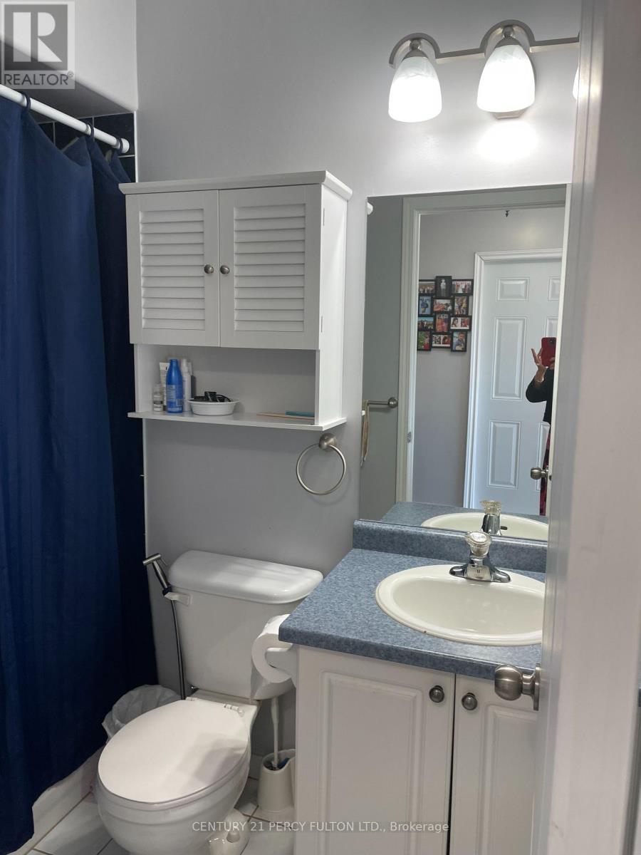 181 Parcells Crescent, Peterborough (Otonabee Ward 1), Ontario  K9K 2P2 - Photo 11 - X12516870