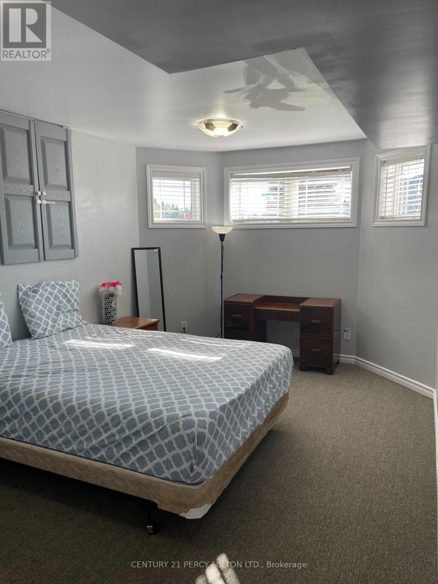 181 Parcells Crescent, Peterborough (Otonabee Ward 1), Ontario  K9K 2P2 - Photo 17 - X12516870