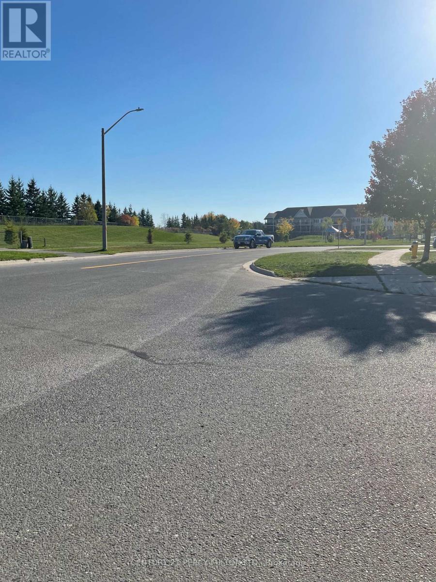 181 Parcells Crescent, Peterborough (Otonabee Ward 1), Ontario  K9K 2P2 - Photo 26 - X12516870