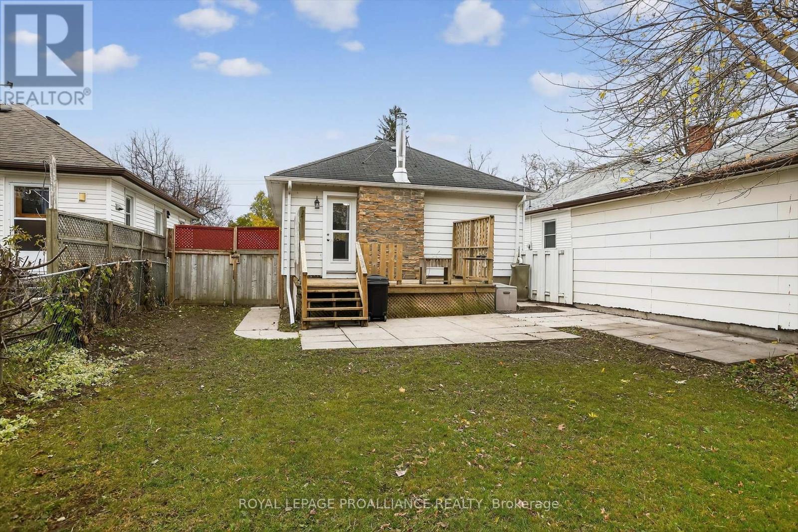 410 Dublin Street, Peterborough (Town Ward 3), Ontario  K9H 3C9 - Photo 31 - X12517246