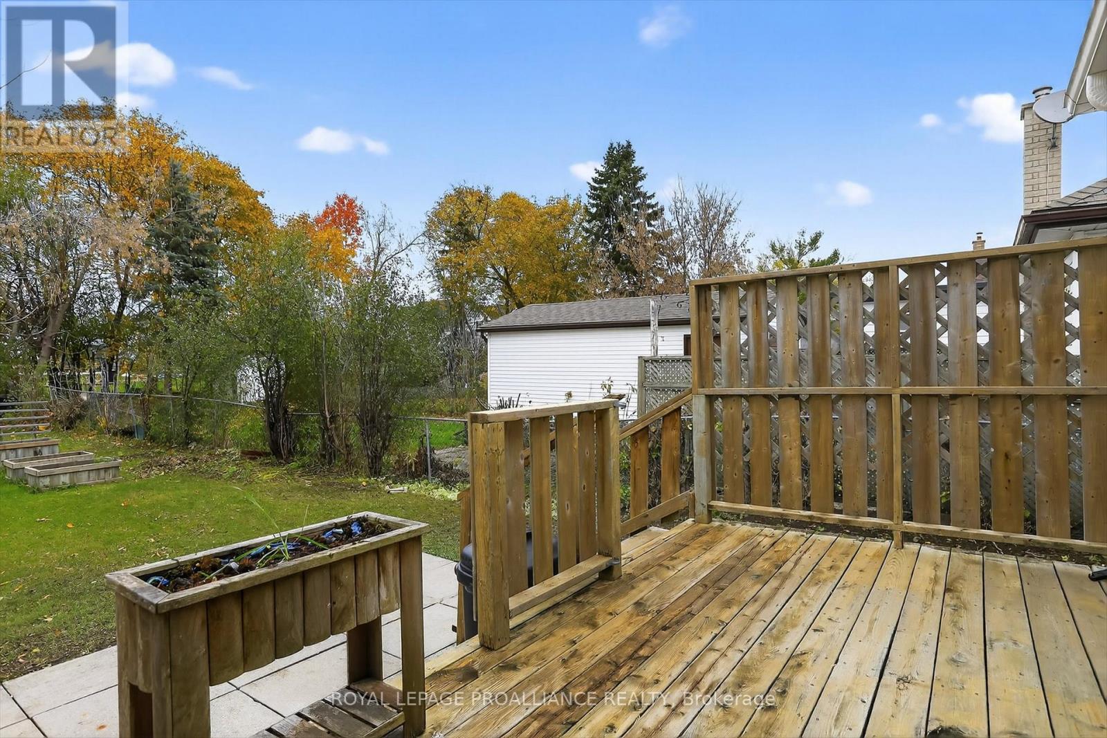 410 Dublin Street, Peterborough (Town Ward 3), Ontario  K9H 3C9 - Photo 34 - X12517246