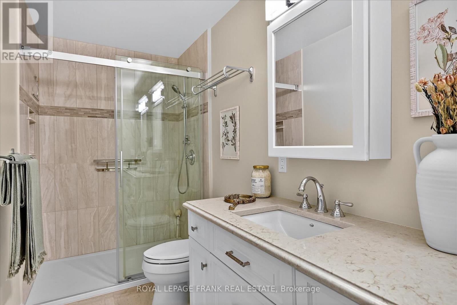 1162 Summit Drive, Peterborough (Otonabee Ward 1), Ontario  K9J 8A7 - Photo 22 - X12517392